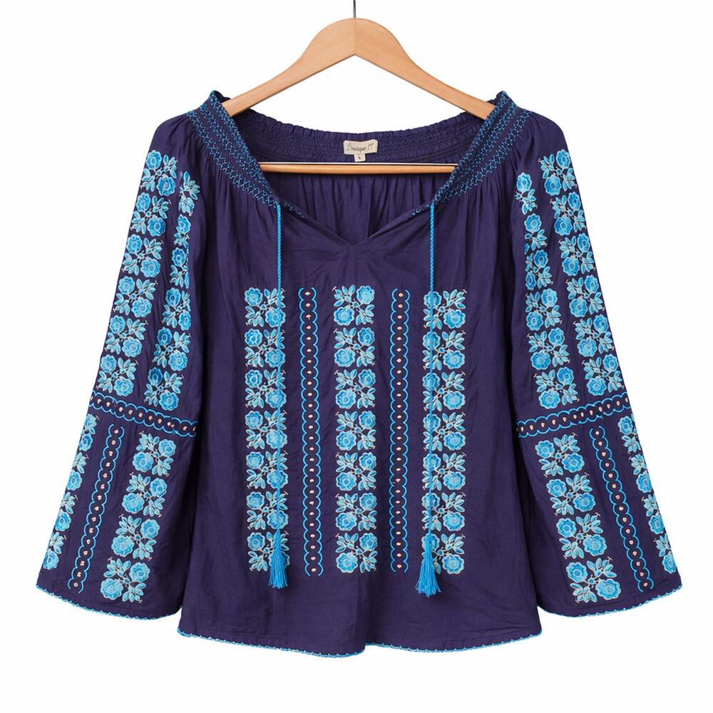 Boutique 17 Top Womens Size Large Blue Floral Embroidered Tassels Bohemian